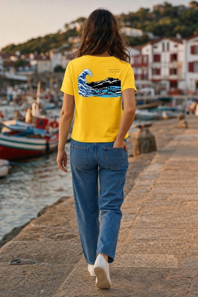 Olatu Urdina · La vague bleue — Ce que l'eau apporte, l'eau l'emporte.